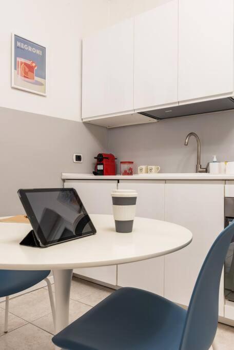 Anna E Tino Flexyrent Apartment มิลาน ภายนอก รูปภาพ